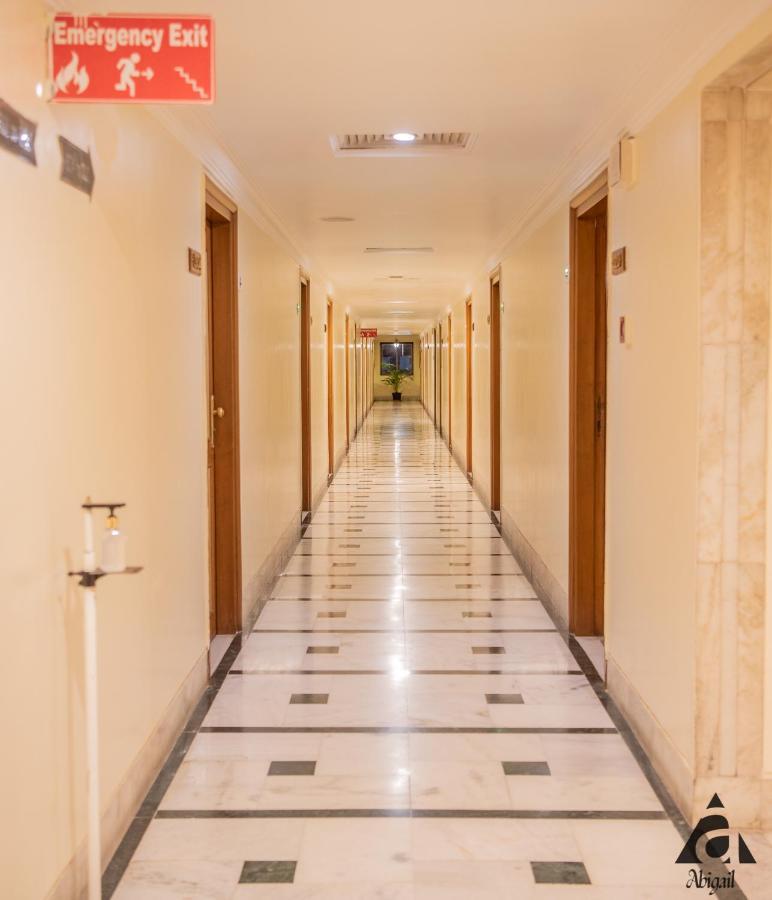 Hotel Abigail Goradia'S シルディ エクステリア 写真