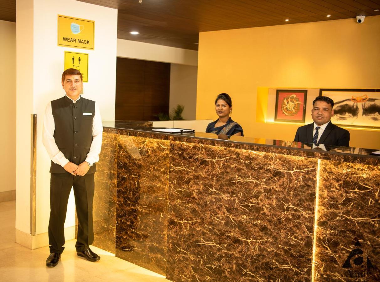 Hotel Abigail Goradia'S シルディ エクステリア 写真